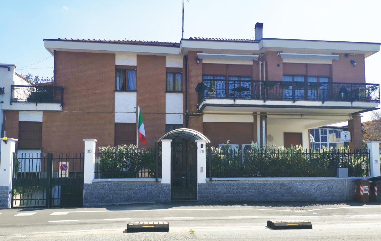 The Piedmont Gate Apartamento Collegno Exterior foto